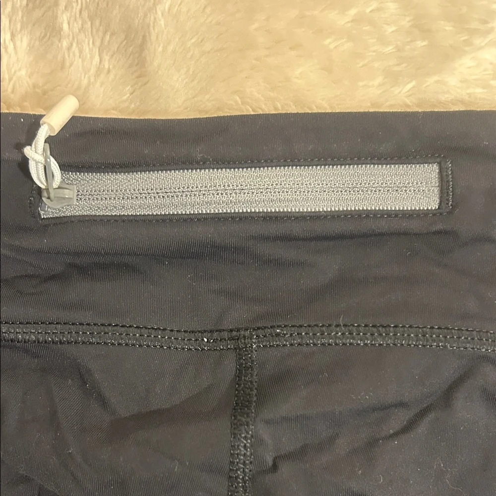 lululemon athletica comfortable black